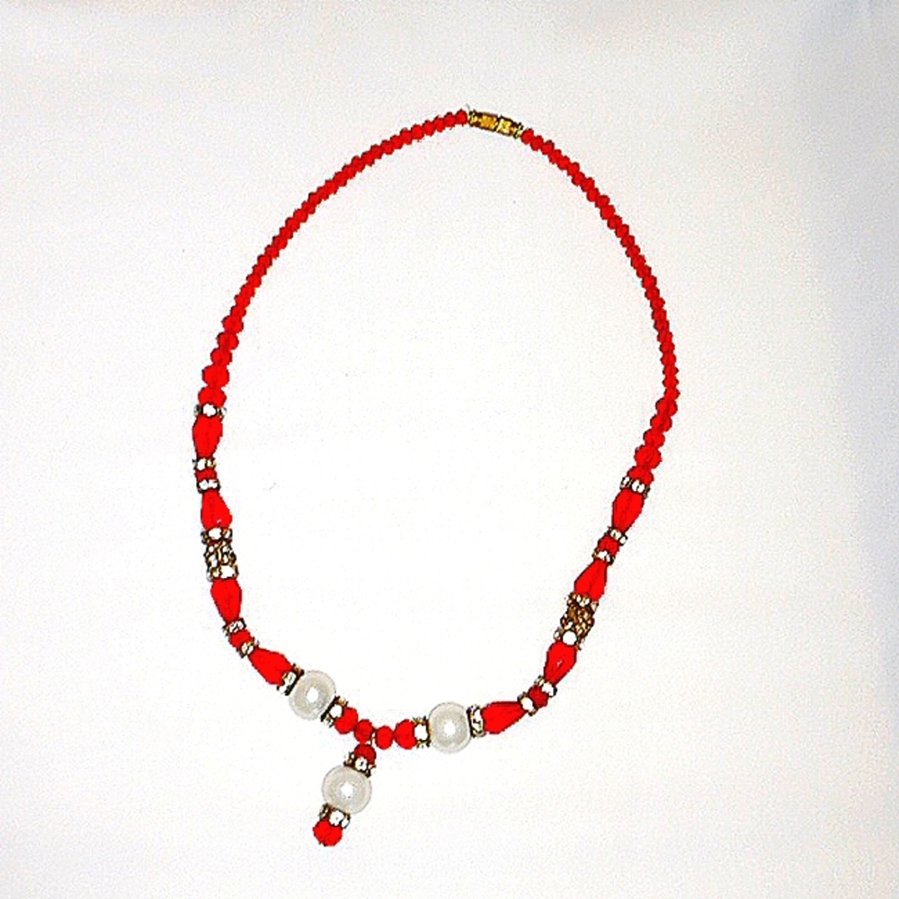Women's 14-in handmade beaded necklace